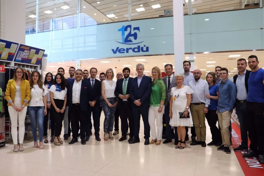Fernando López Miras visita las instalaciones de Verdú 